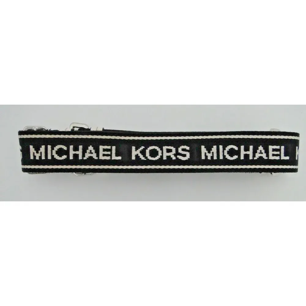Michael Kors Mercer Medium Accordion Messenger‎  Retail Style In White & Black